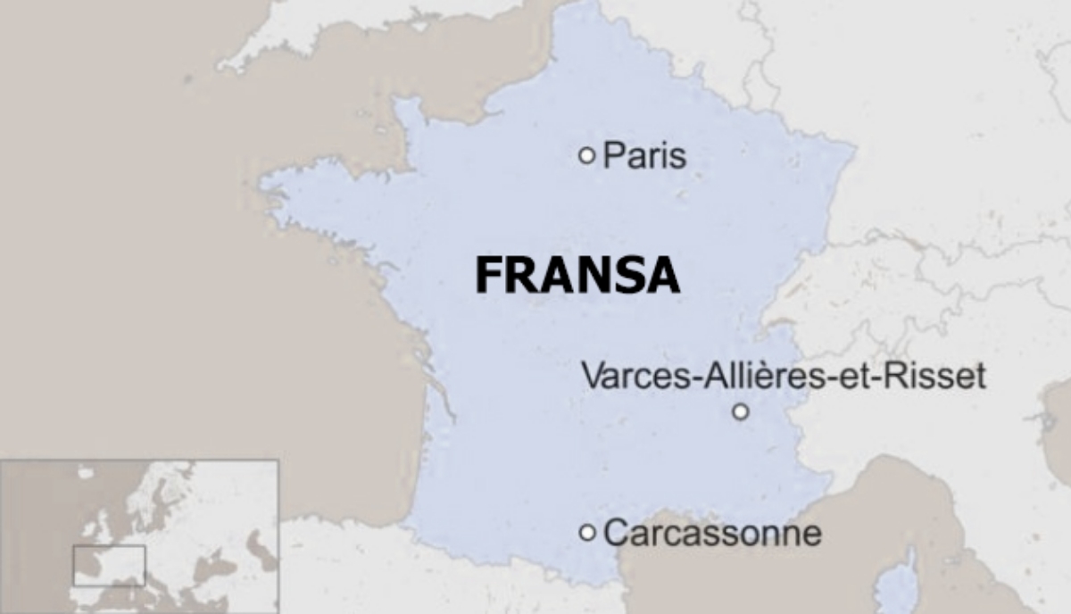 Fransa'da askerleri ezmeye çalışan adam aranıyor!