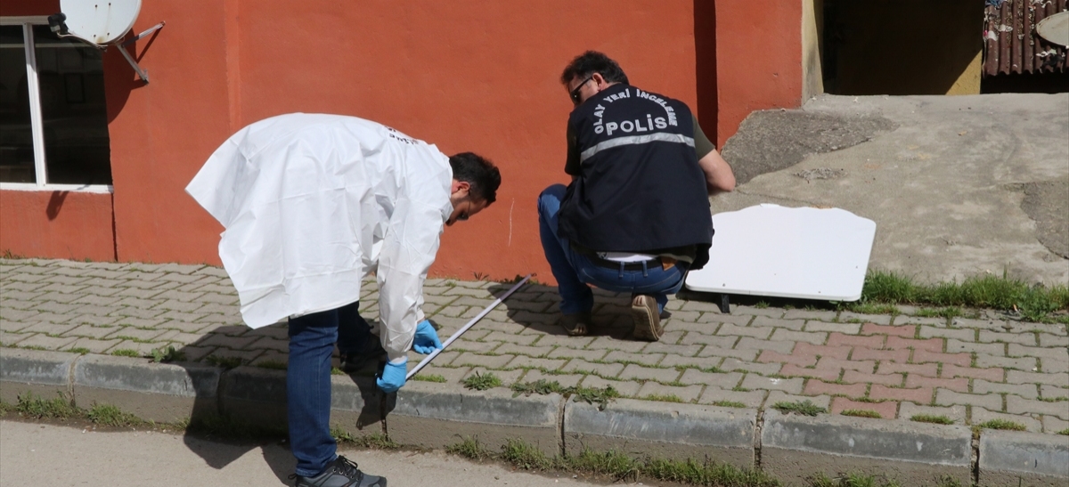 Bolu'da 1 Yaşındaki Çocuk Balkondan Düştü