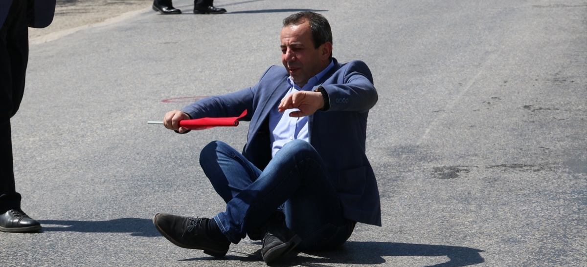 Bolu-Mudurnu karayolunda oturma eylemi