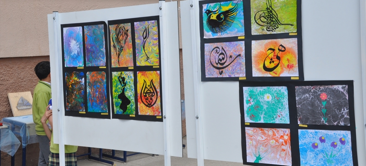 Ortaokul öğrencilerinden sergi