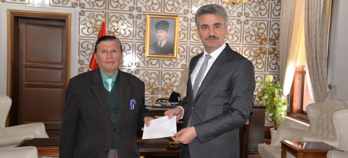 GURBETÇİ VATANDAŞTAN MEHMETÇİK VAKFI'NA BAĞIŞ