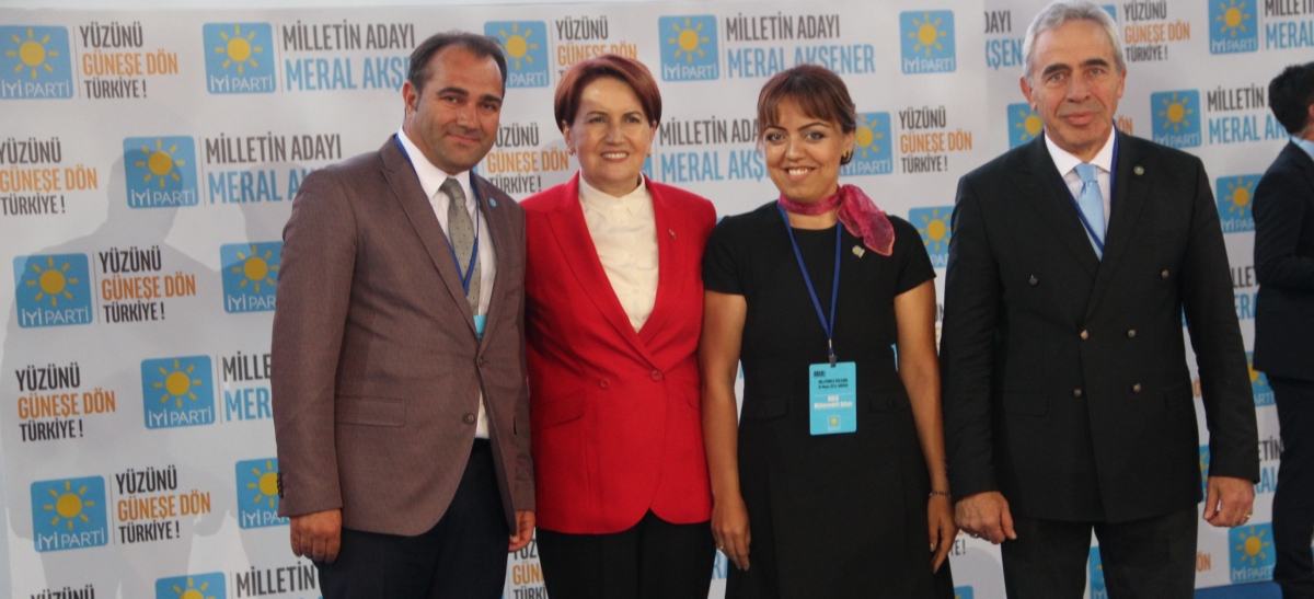 İYİ PARTİLİLER ÇOK MUTLU