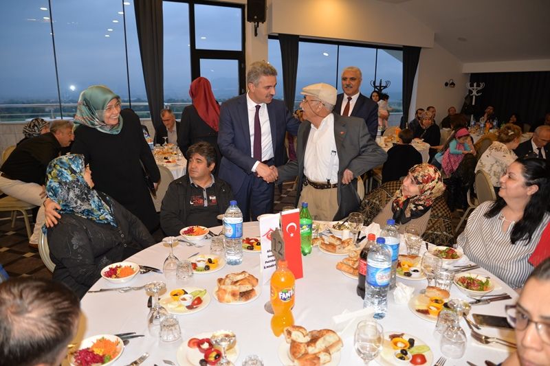 BAŞ TACISINIZ "SİZLER HİÇBİR ZAMAN YALNIZ OLMAYACAKSINIZ"