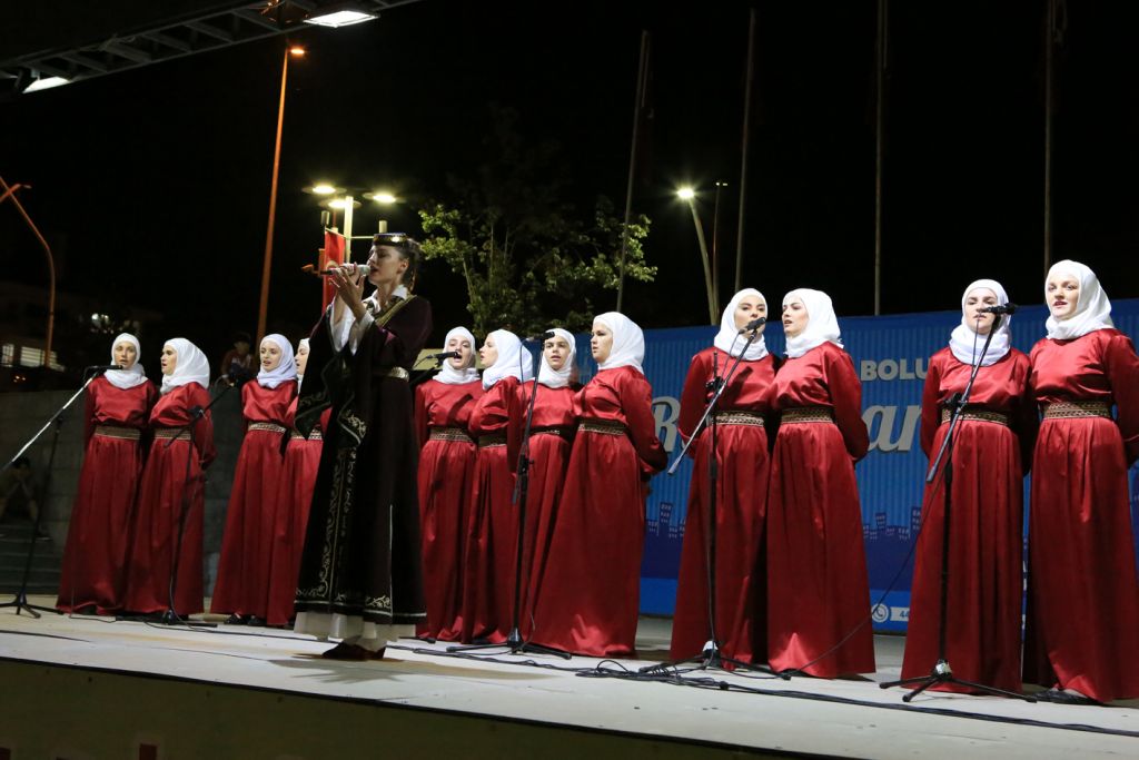 BOSNA EKİBİ BÜYÜLEDİ