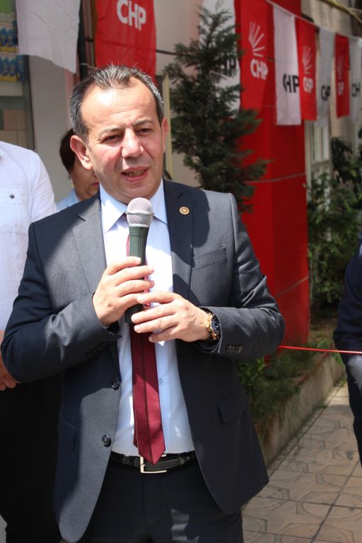 CHP ilk seçim bürosunu kurdu