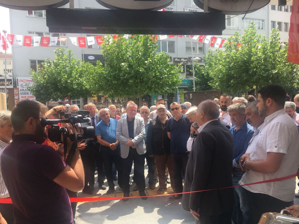 CHP ilk seçim bürosunu kurdu