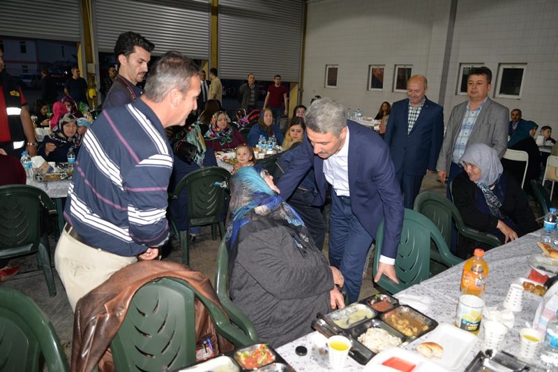 ÇOCUKLAR İLE İFTAR AÇILDI