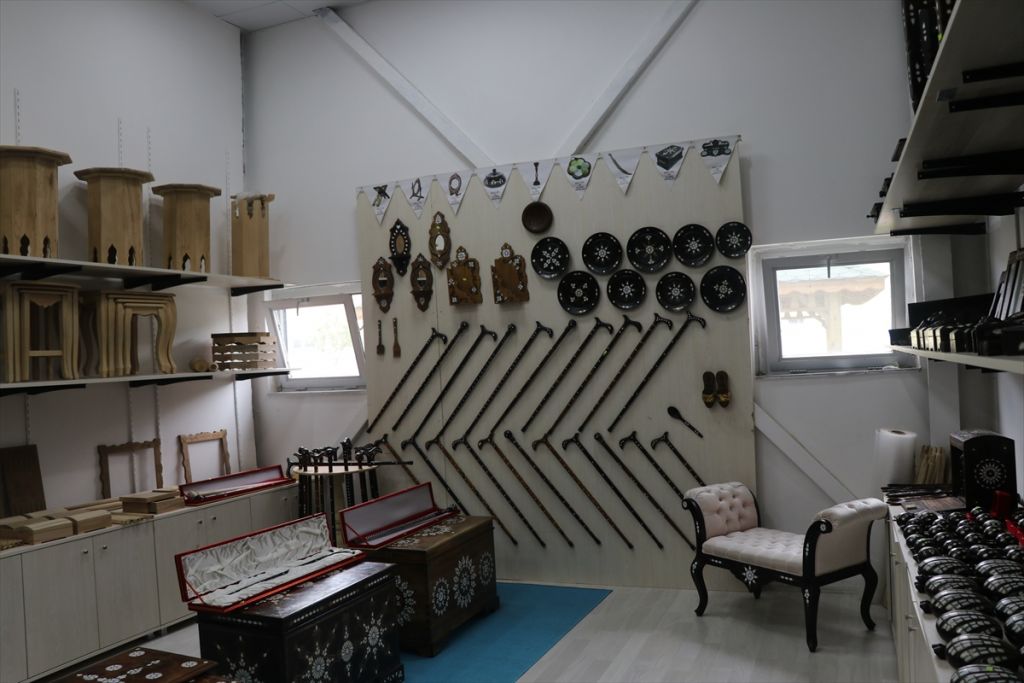 Fabrika gibi cezaevi