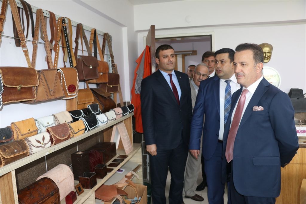 Fabrika gibi cezaevi