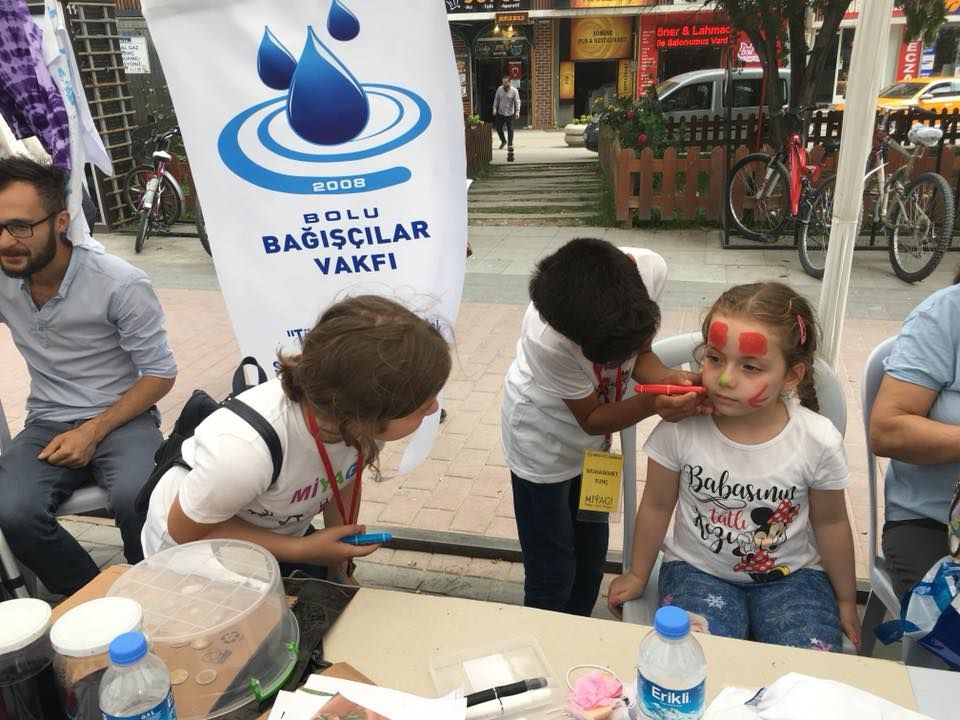 İŞ ADAMLARIYLA PAZARLIK ETTİLER