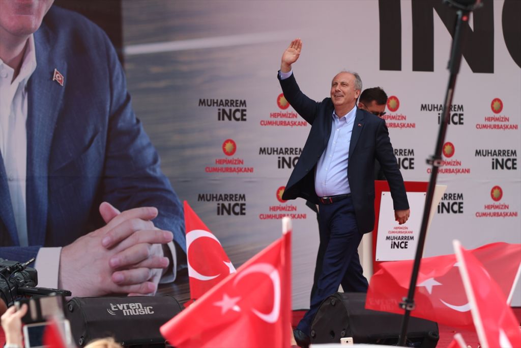 KÖROĞLU'NUN TORUNLARI HOŞ GELDİNİZ