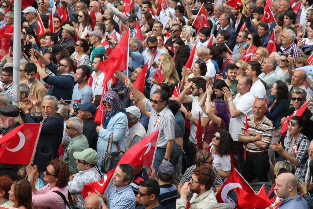 KÖROĞLU'NUN TORUNLARI HOŞ GELDİNİZ