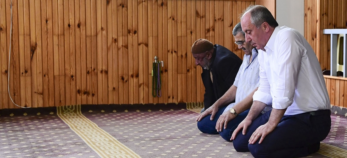 İnce, cuma namazını Bolu'da kıldı