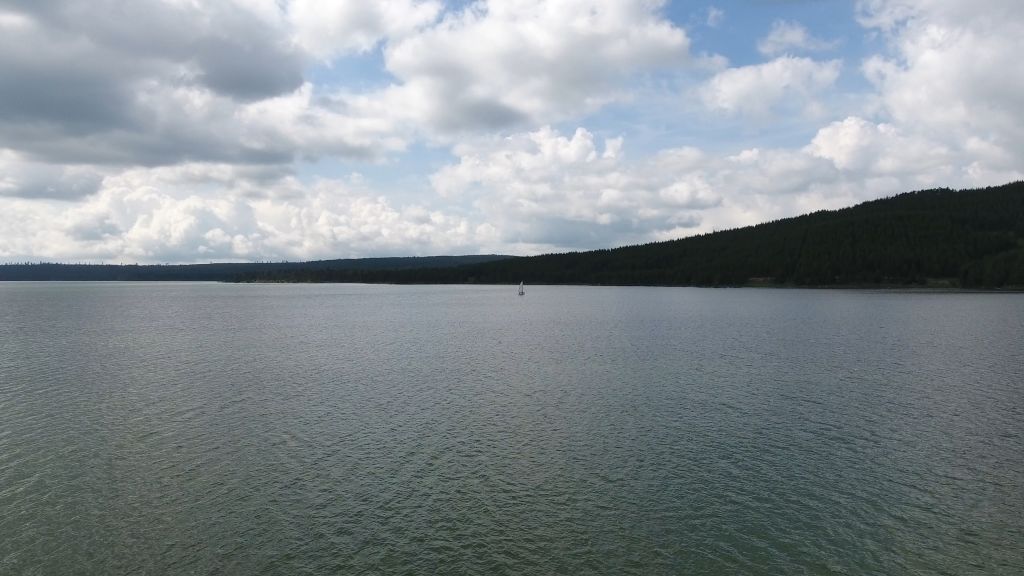 1500 RAKIMLI GÖLDE YELKEN AÇIYOR