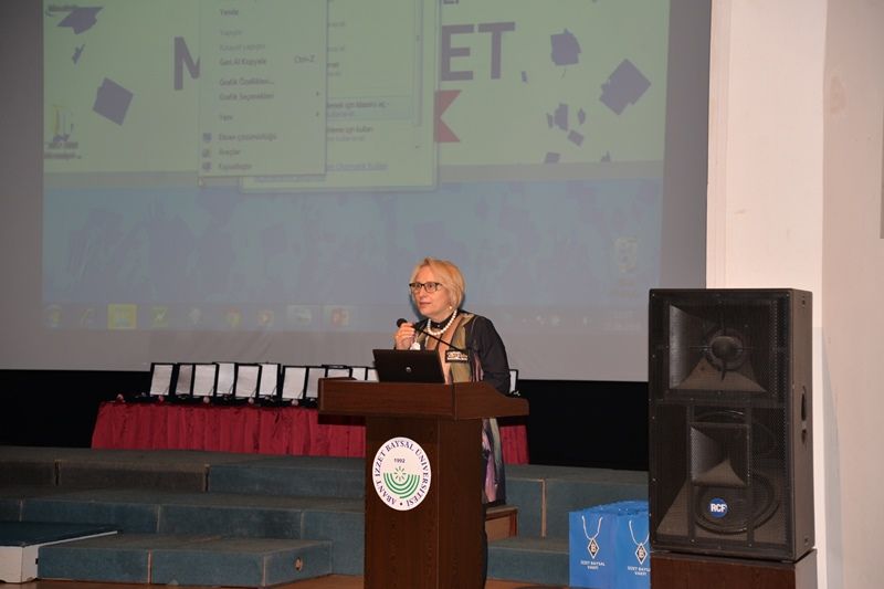 BAİBÜ'DE BÖLÜM BİRİNCİLERİ ÖDÜLLENDİRİLDİ