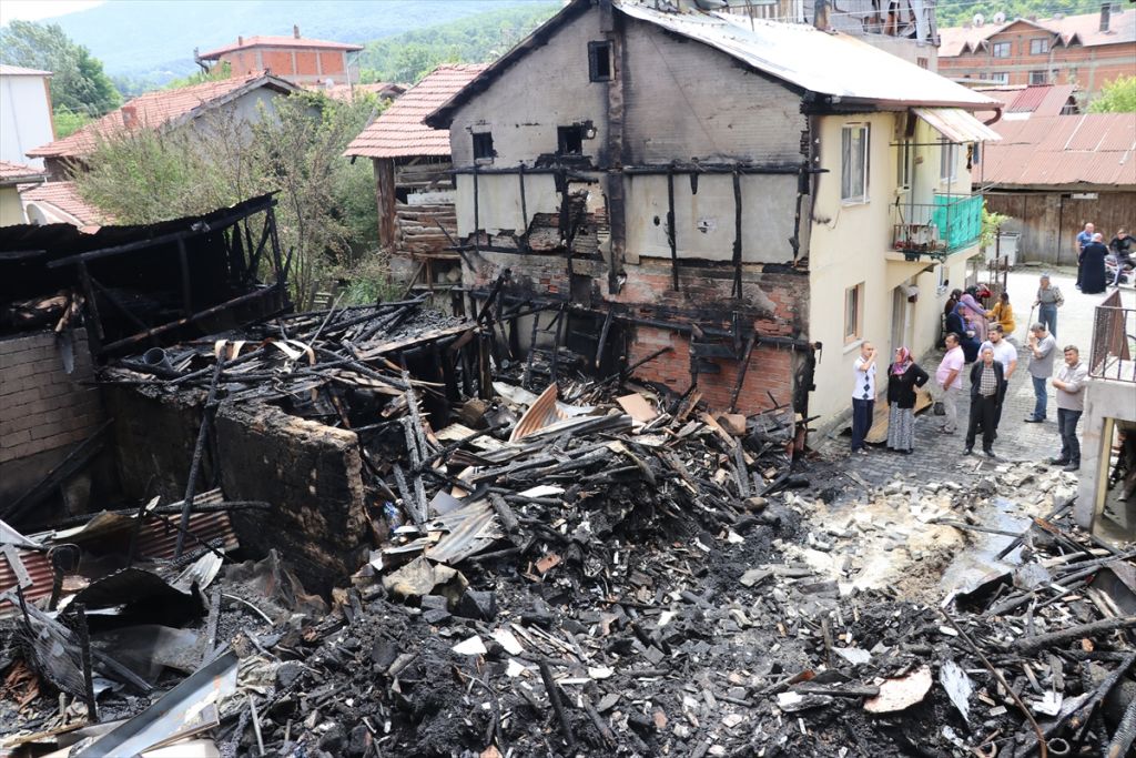 Bayramda evsiz kaldılar