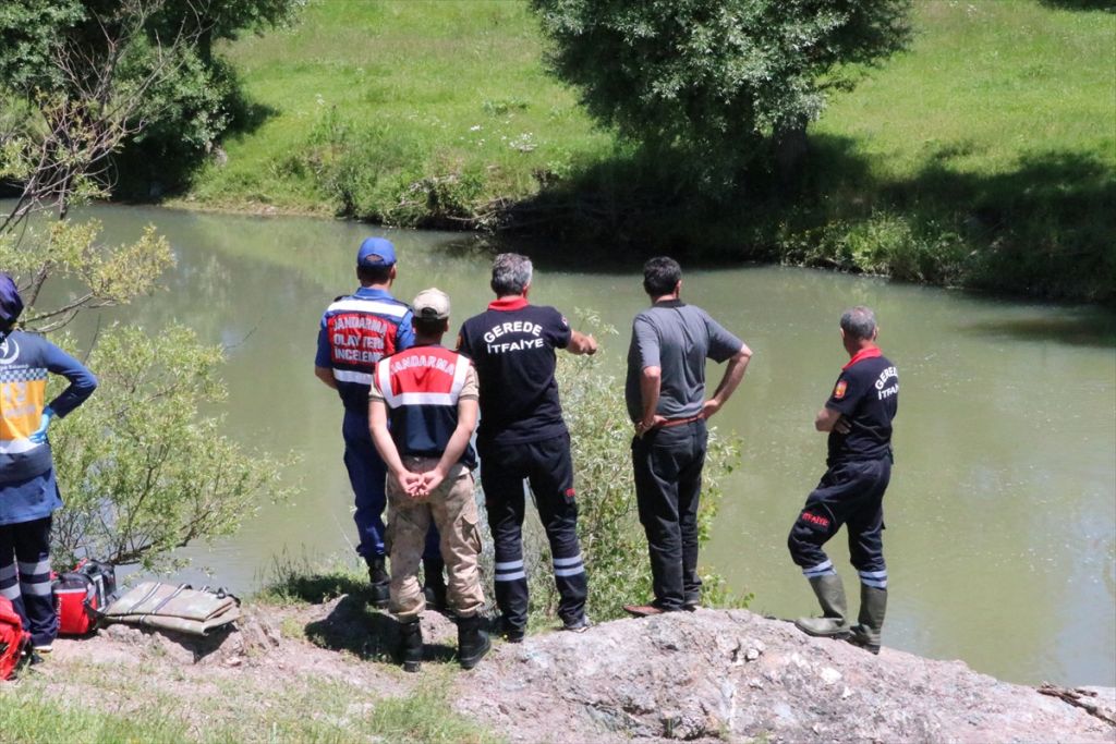 Bolu'da ortaokul öğrencisi derede boğuldu