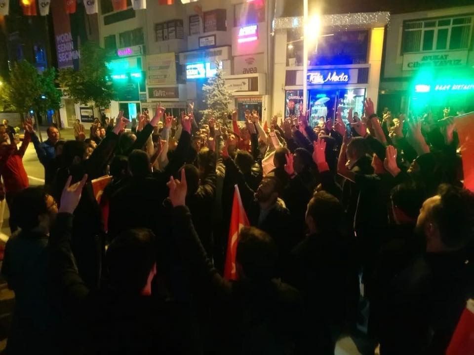 HDP BAYRAK ASTI BOLU KARIŞTI