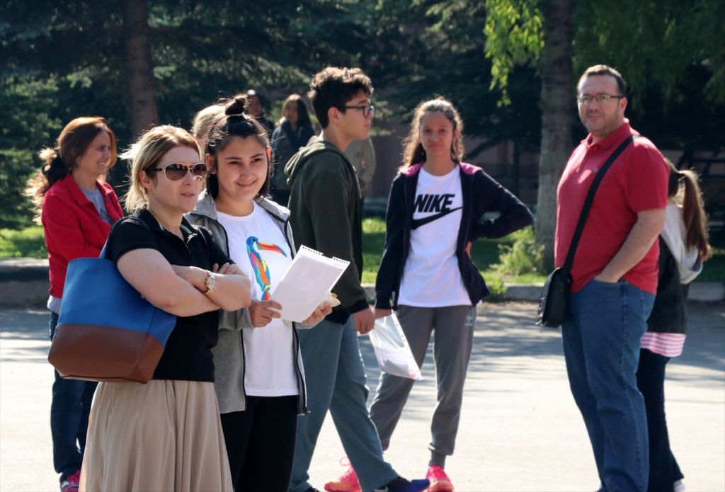 Ortaöğretim Kurumları Merkezi Sınavı Yapıldı