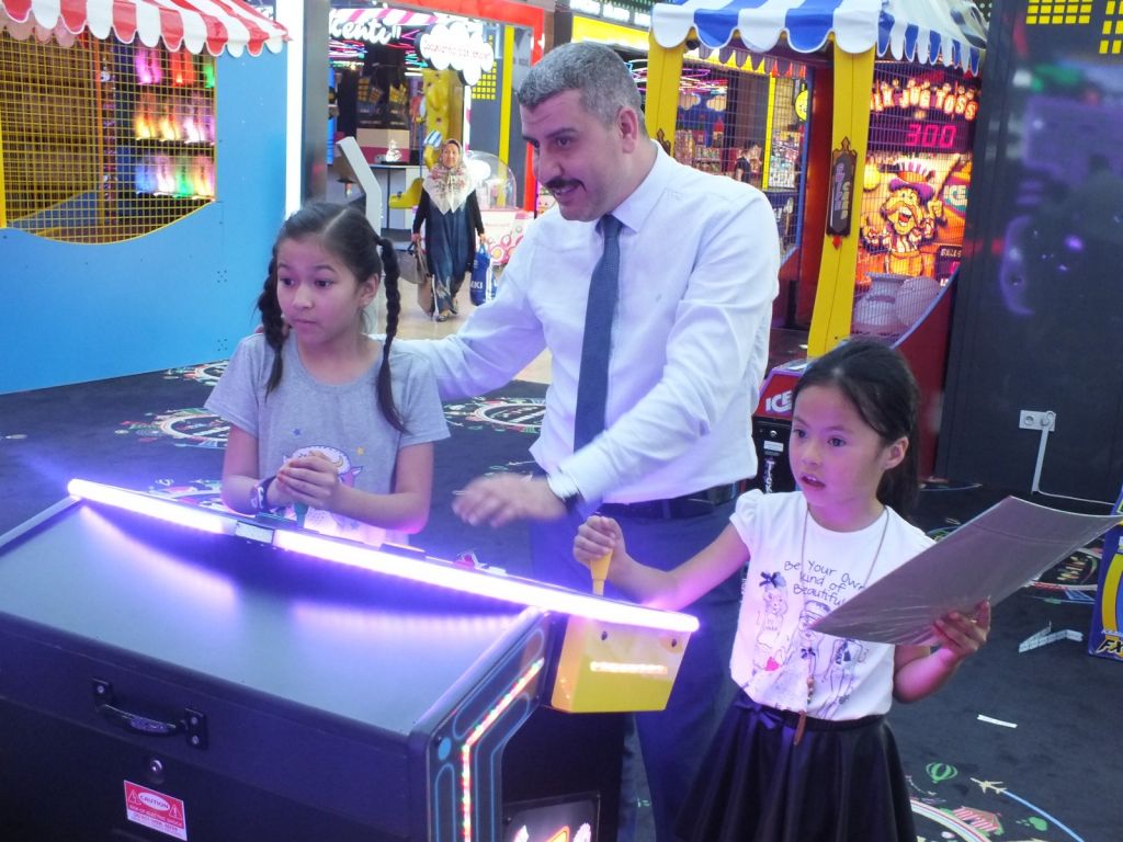 ÜLKÜ OCAKLARI'NDAN SOYDAŞLARIMIZA BAYRAM HEDİYESİ