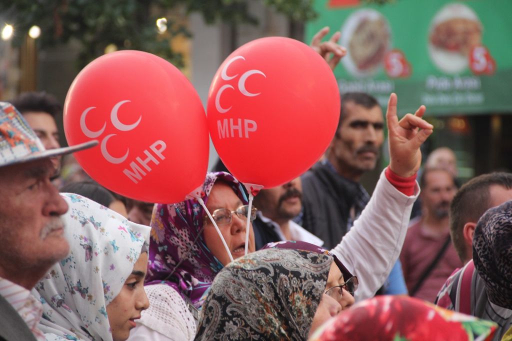 ÜLKÜCÜLERDEN ZAFER EĞLENCESİ