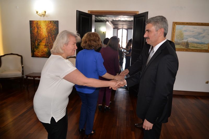 VALİLİK PERSONELİ İLE BAYRAMLAŞILDI