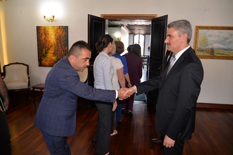 VALİLİK PERSONELİ İLE BAYRAMLAŞILDI