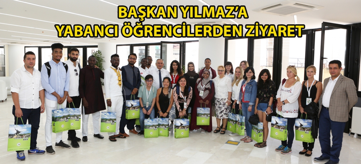 Başkan Yılmaz'a yabancı öğrencilerden ziyaret