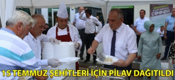 15 Temmuz Şehitleri için pilav dağıtıldı