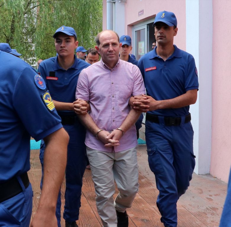 Bolu'da FETÖ'nün "emniyet yapılanması" davasında karar