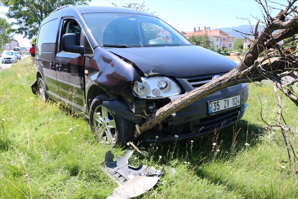 Bolu'da trafik kazası: 3 yaralı