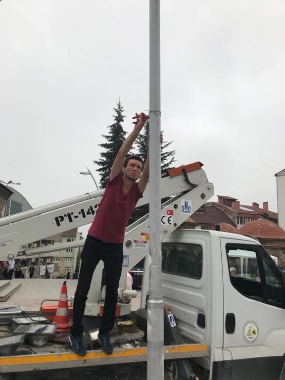 İzzet Baysal Caddesi'nde görüntü kirliliğine ‘Dur!' denildi