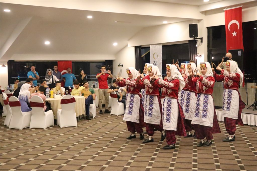 Suriyeli öğrenciler Bolu'nun doğal güzelliklerinde buluştu