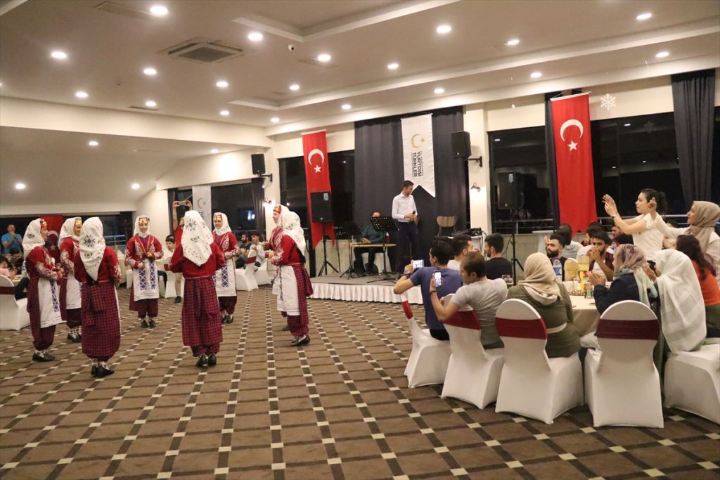 Suriyeli öğrenciler Bolu'nun doğal güzelliklerinde buluştu