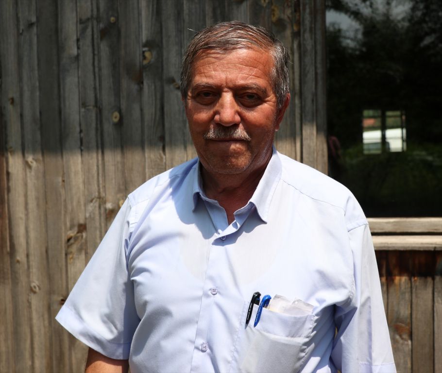 Yanan türbe onarılmayı bekliyor