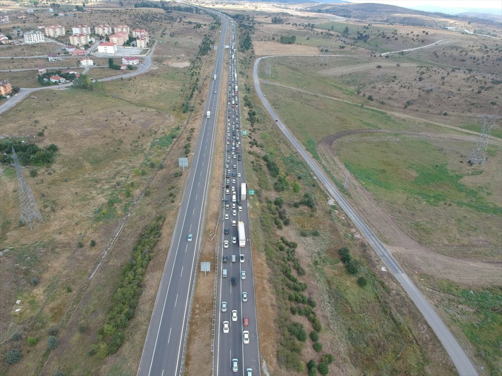 Anadolu Otoyolu'nda bayram yoğunluğu