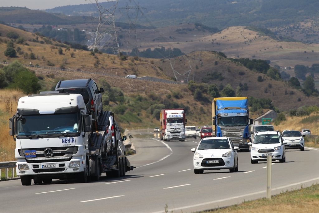 Anadolu Otoyolu'nda bayram yoğunluğu