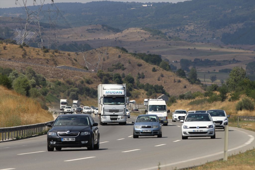Anadolu Otoyolu'nda bayram yoğunluğu