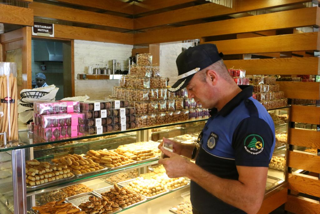 Bolu Belediyesi Zabıta Müdürlüğü'nden bayram denetimi