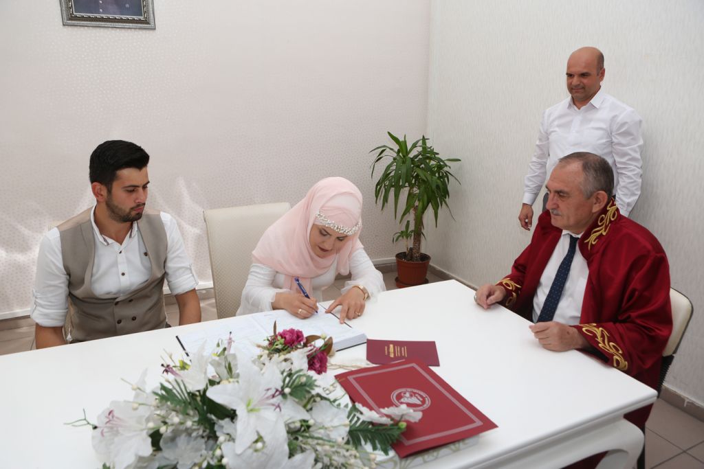 Bolu'da 08.08.2018 tarihinde 60 çift nikâh masasına oturdu