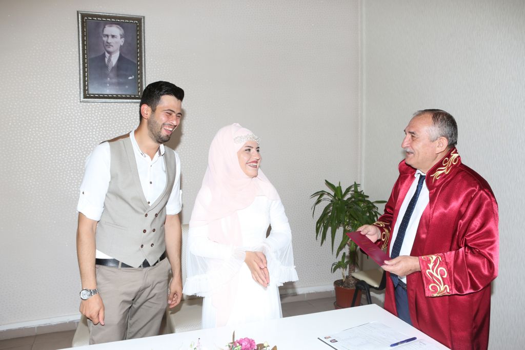 Bolu'da 08.08.2018 tarihinde 60 çift nikâh masasına oturdu