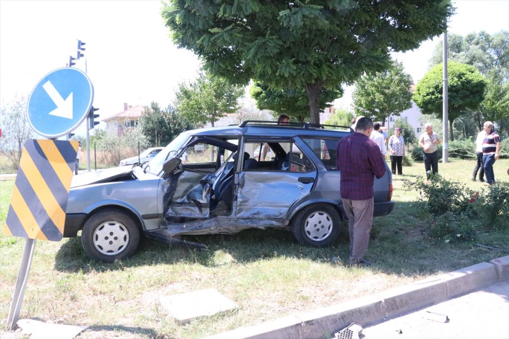 Bolu'da trafik kazası: 4 yaralı