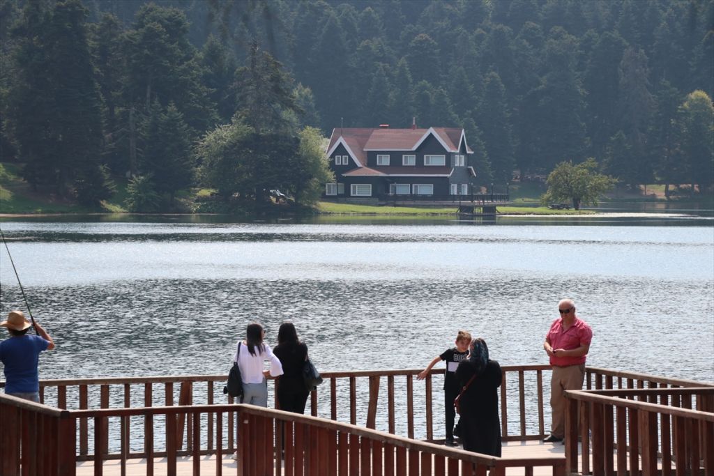 Bolu'daki tabiat parklarında ziyaretçi yoğunluğu
