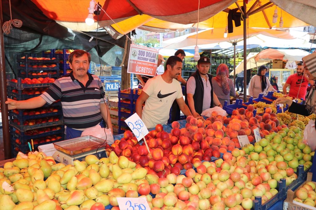 Döviz bozdurana meyve ve sebze ücretsiz