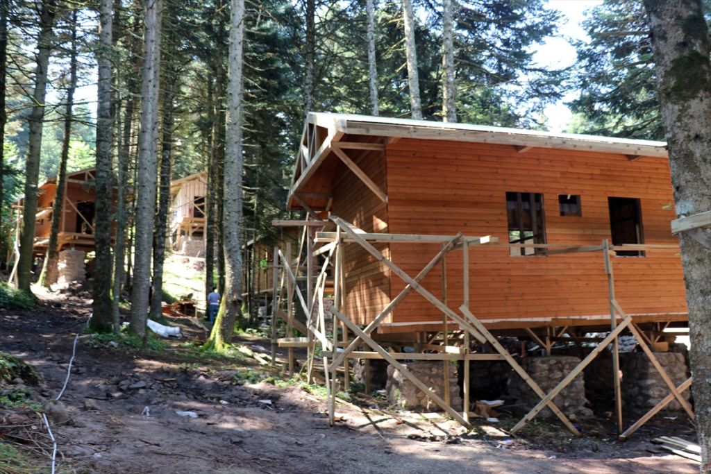 Gölcük Tabiat Parkı'na orman köşkleri yapılıyor