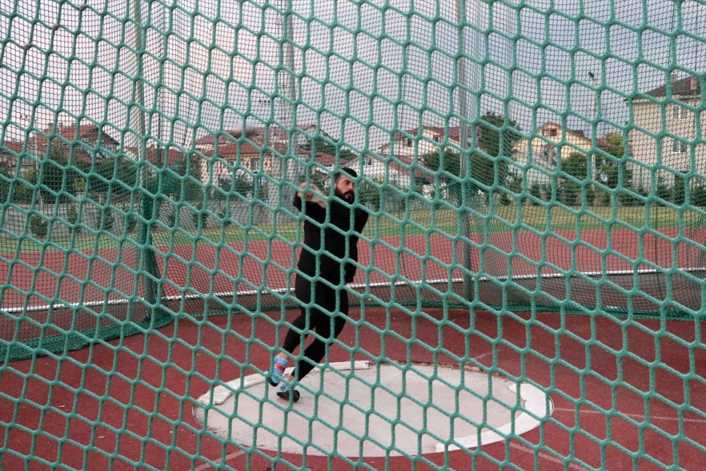 Milli atletlerin hedefi final