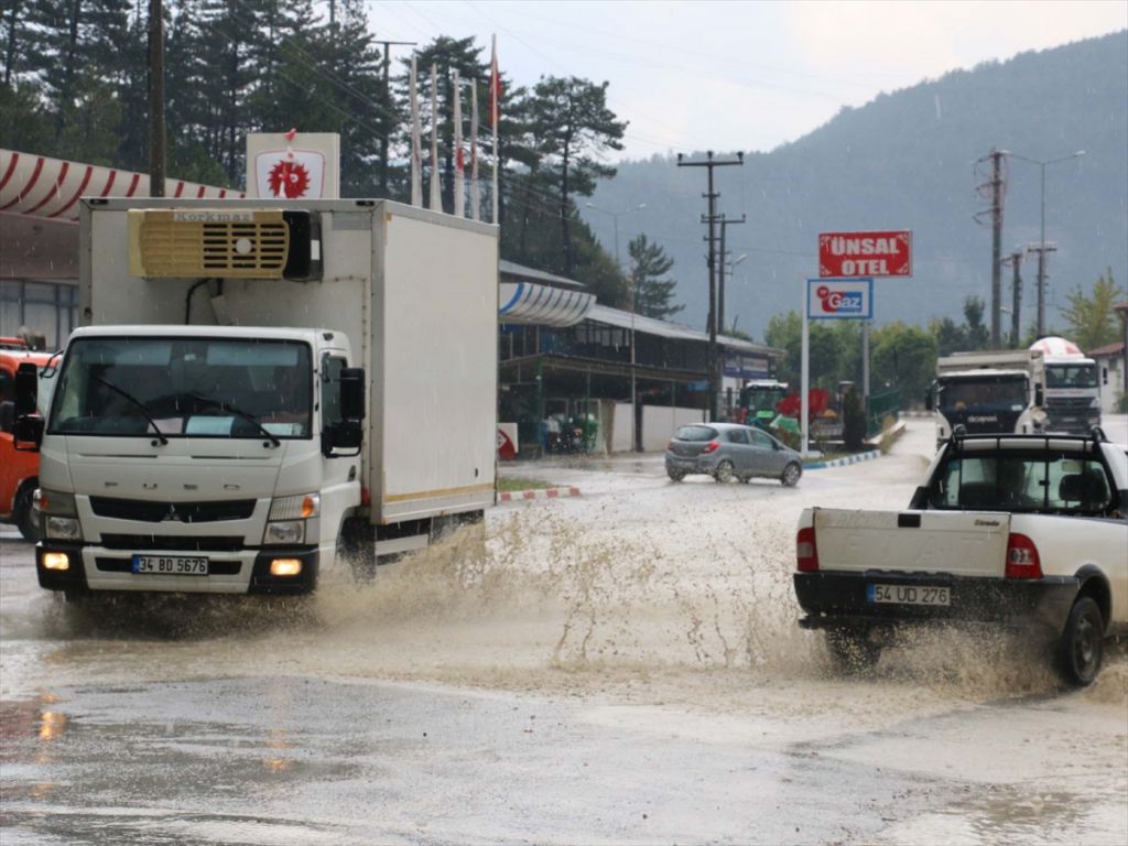 Mudurnu'da sağanak