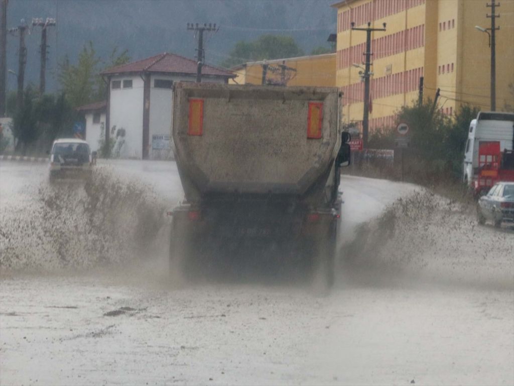 Mudurnu'da sağanak
