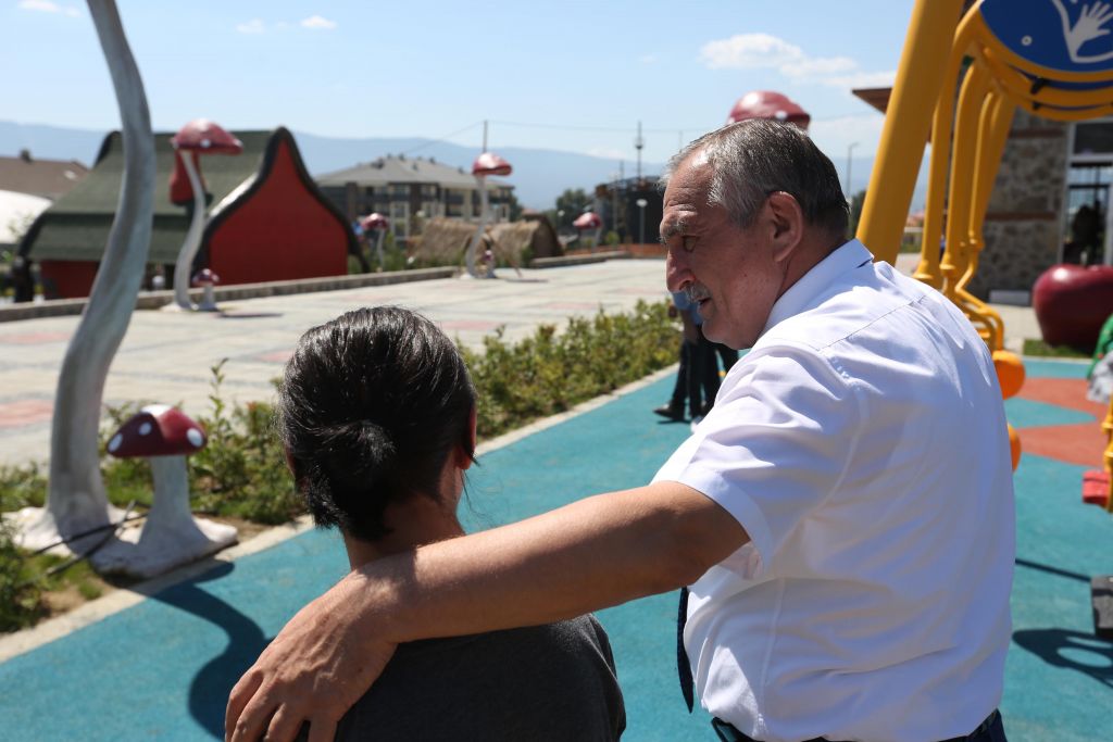Sevgi Evleri'nde kalan çocuklar Masal Park'a hayran kaldı