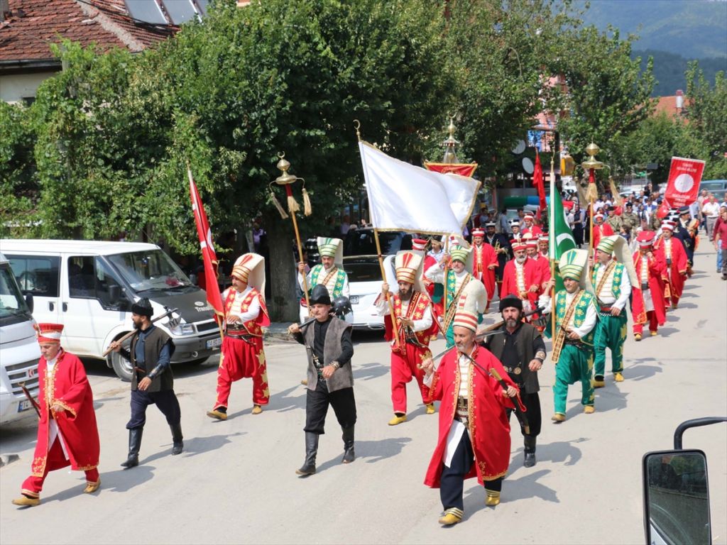 Taşkesti'de sünnet şöleni